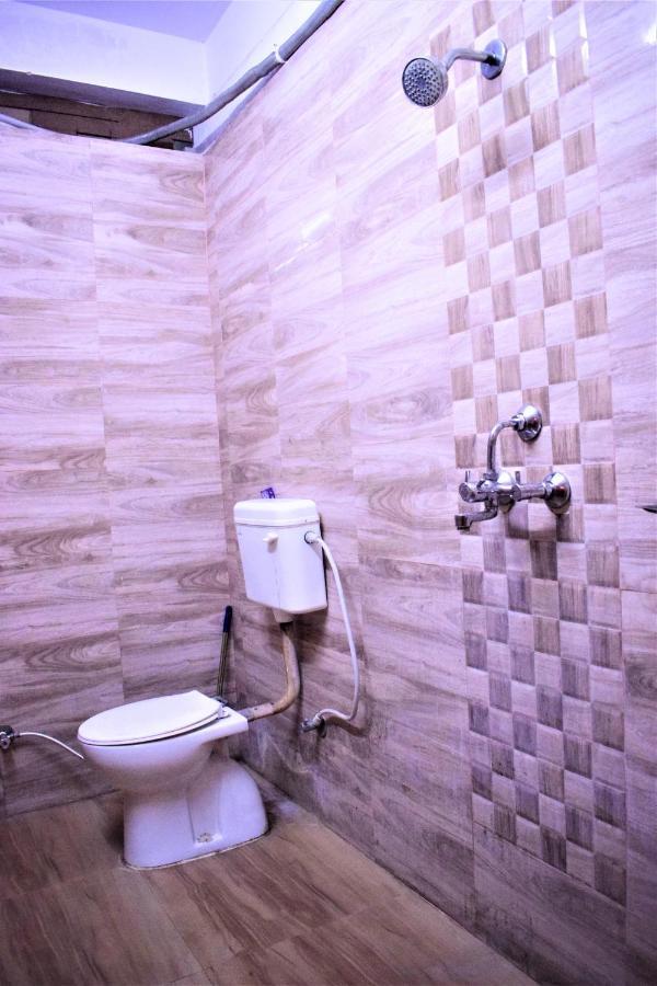 Ds Residency Home Stay Váránaszi Kültér fotó